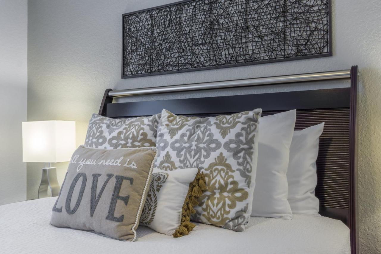 Orlando Escape Hotel Williamsburg ภายนอก รูปภาพ
